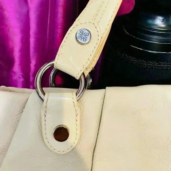 Simply Vera By Vera Wang Satchel Purse - Picture 4 of 5